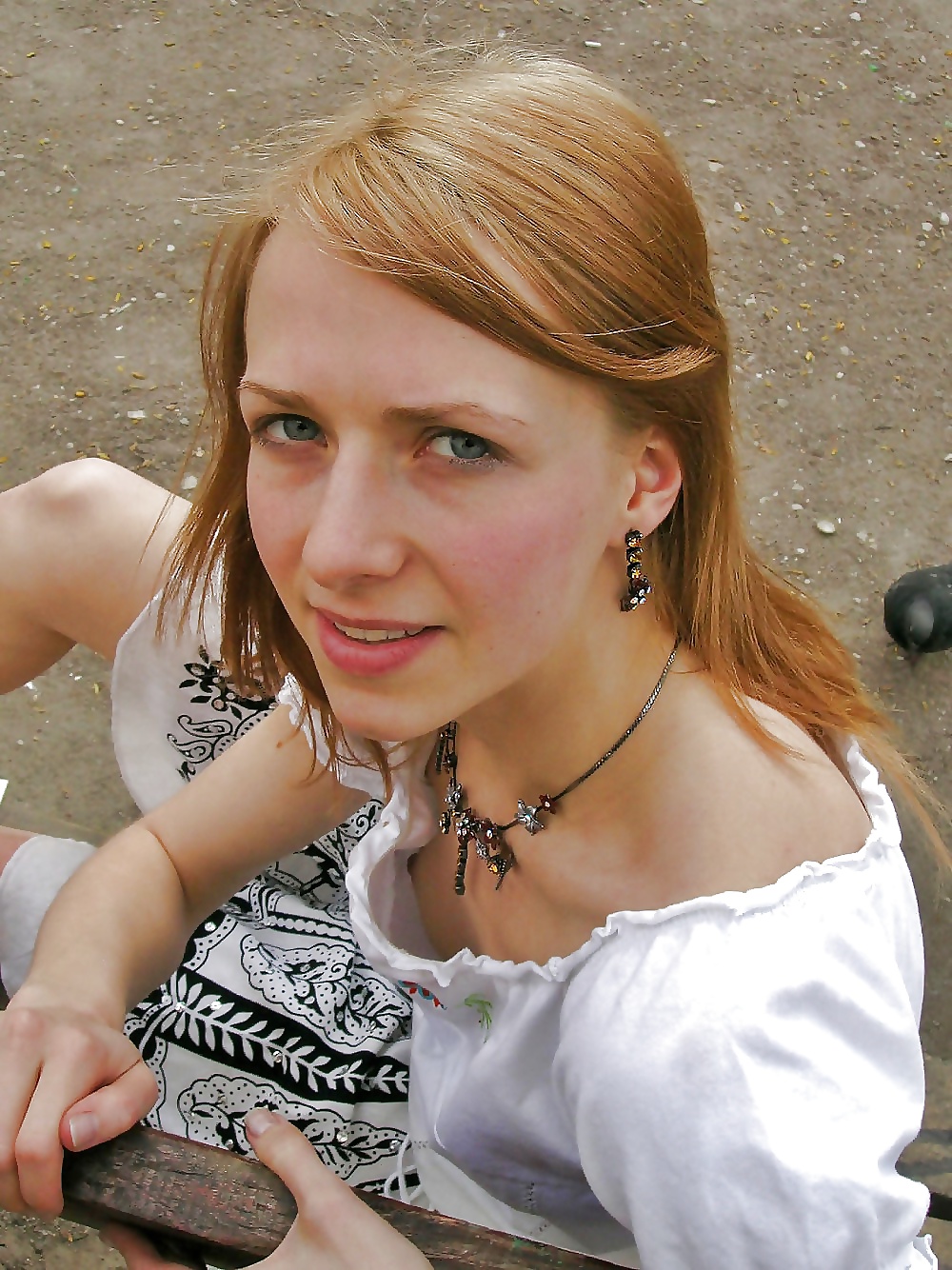 Free Dream Bitches photos