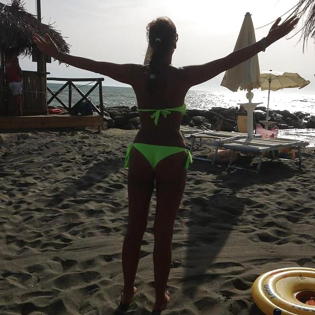 Free Italian MILF Emanuela fb photos