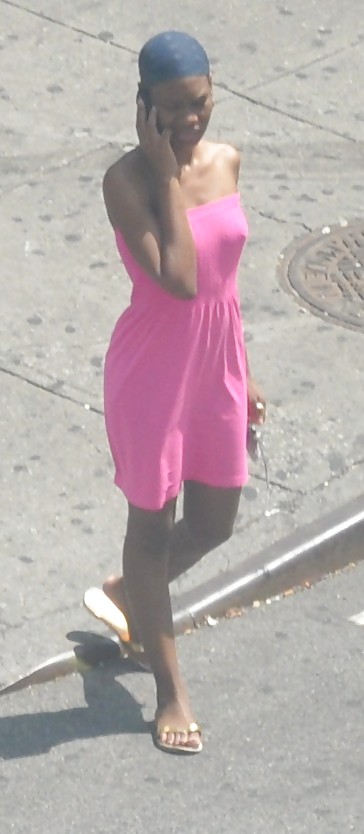 Free Harlem Girls in the Heat 130 - New York - Bra-less Nipple photos