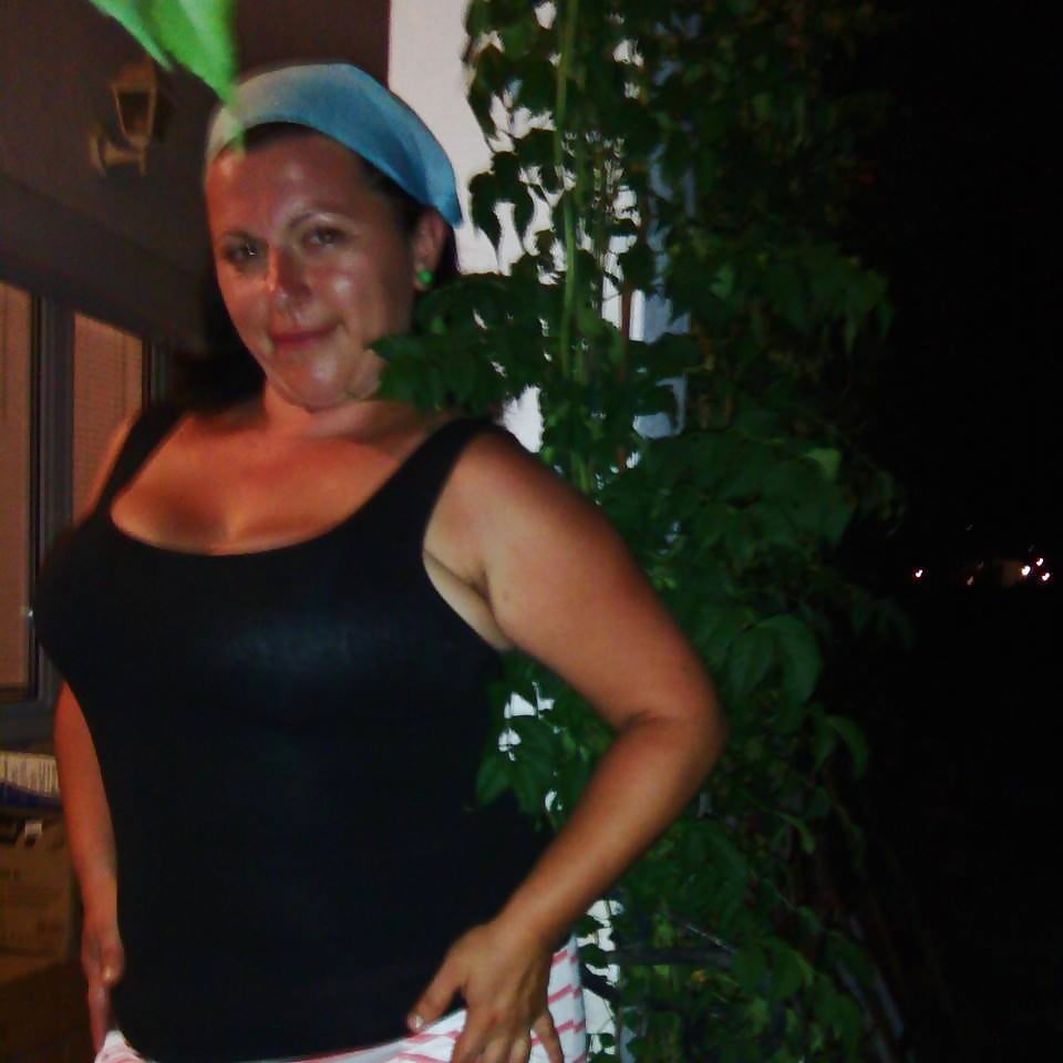 Free Bojana Jevtic Serbian BBW Big TITS photos